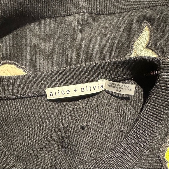 🎀SOLD🎀Alice + Olivia Ciara Floral Embellished Pullover Sweater - Picture 10 of 10